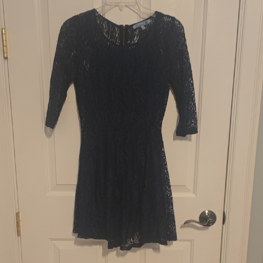 Chic Navy Lace Long Sleeve Dress